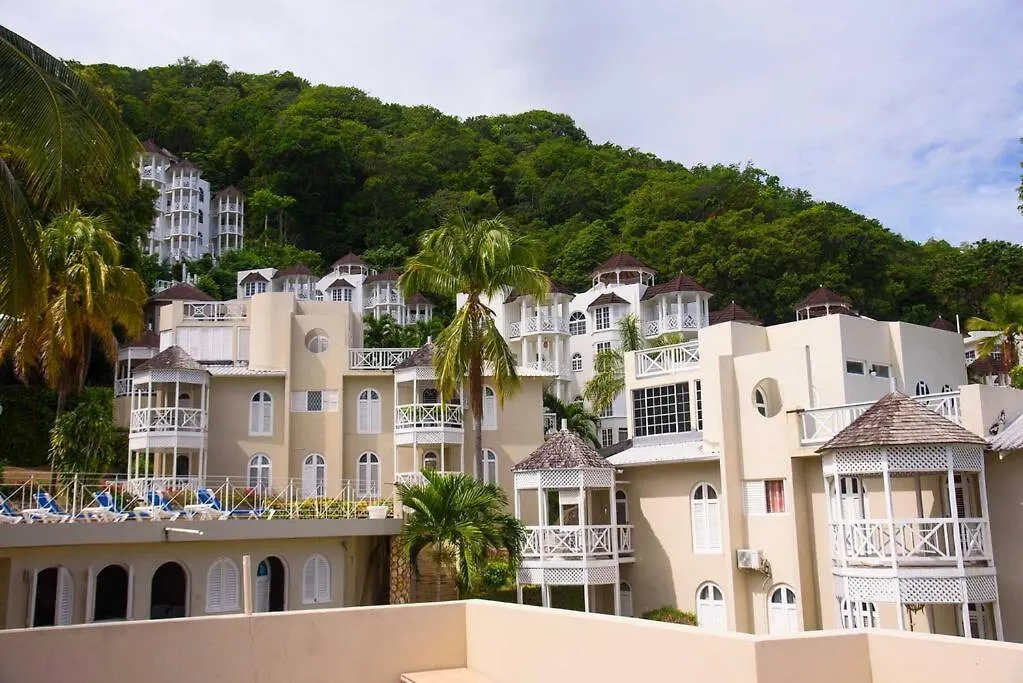 Czar'S Citadel-2 Bedroom Apt 23E At Columbus Heights Ocho Rios Apartment
